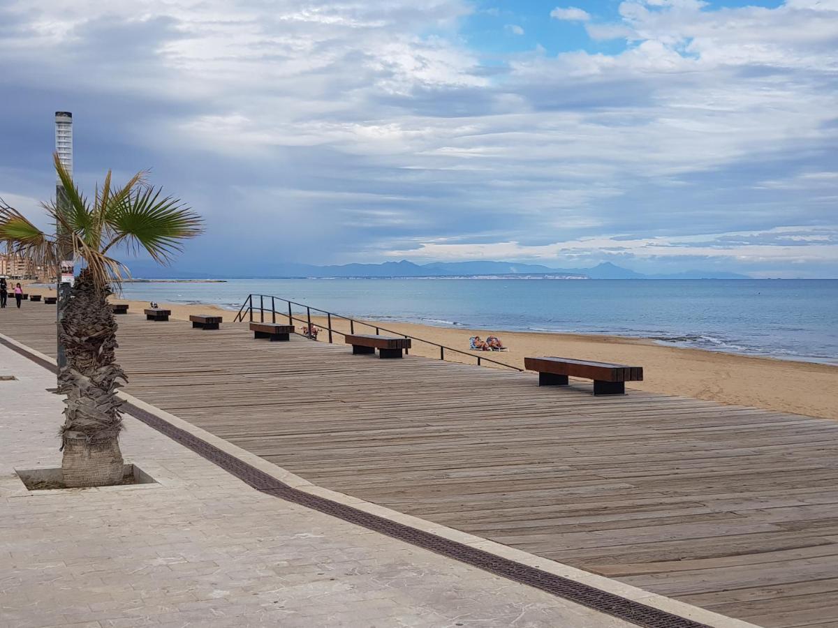 Lovely Apartment Near The Beach In Sunny La Mata Torrevieja Kültér fotó
