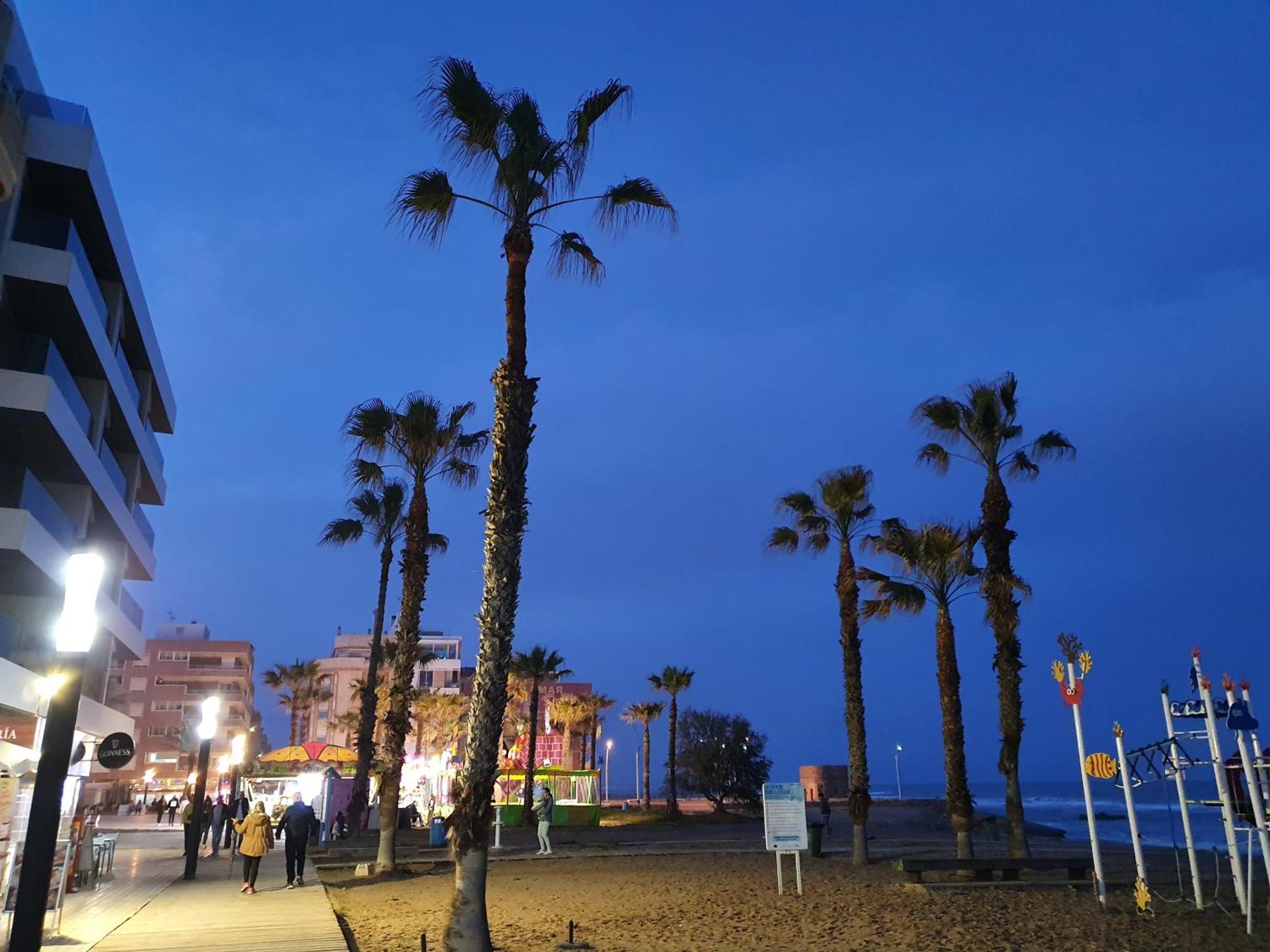 Lovely Apartment Near The Beach In Sunny La Mata Torrevieja Kültér fotó